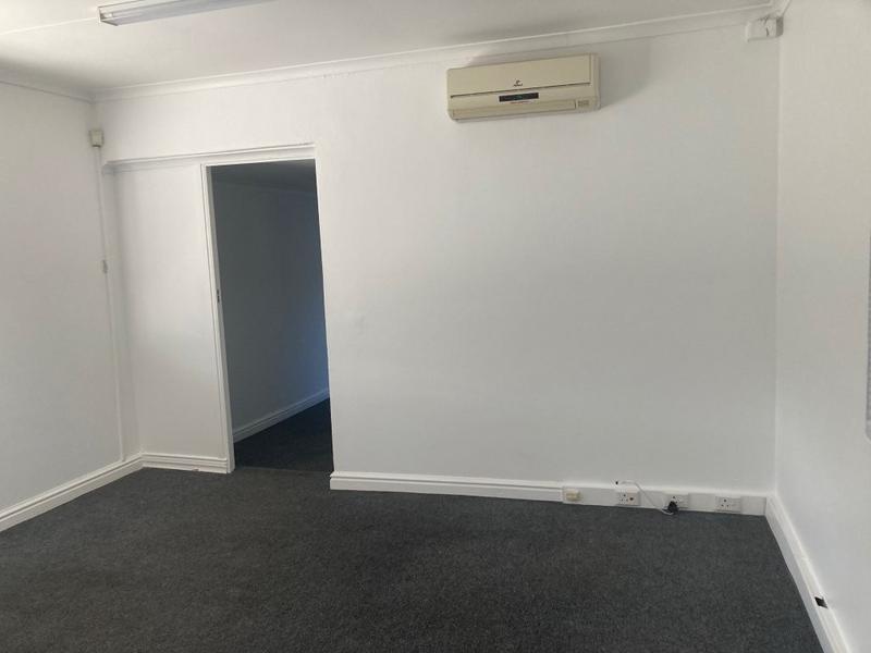 To Let Commercial Property for Rent in Newton Park Eastern Cape